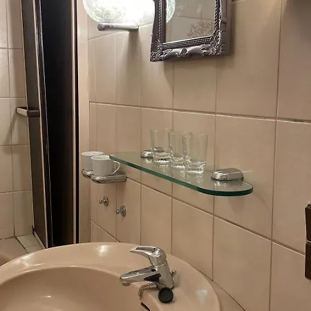 Apartmán 2schlafzimmer, Wohnkueche&balkon Oberhausen (North Rhine-Westphalia)