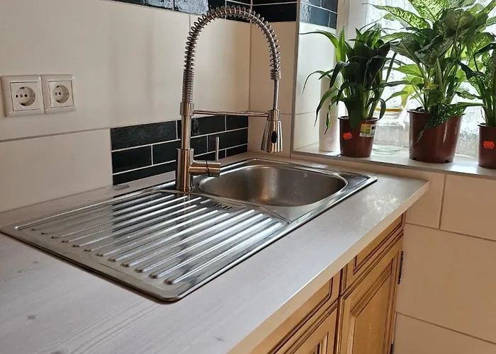 Appartement 2schlafzimmer, Wohnkueche&balkon *